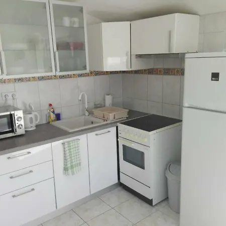 House Lucia Dom wakacyjny Grebaštica